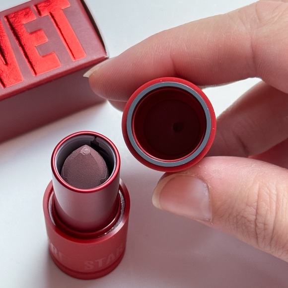Jeffree Star Velvet Trap Lipstick in Mousetrap NWT - Picture 5 of 6